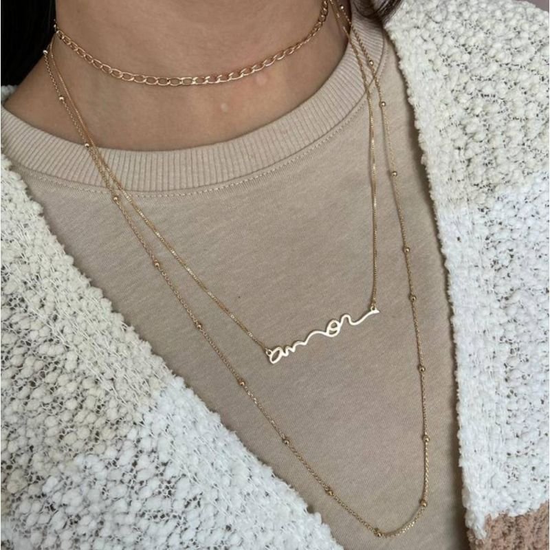 COLAR LONGO BOLINHAS