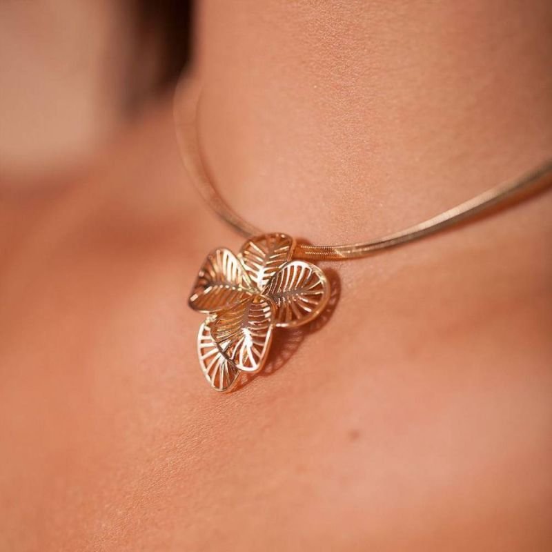 COLAR CHOCKER FITA COM FLOR VAZADA - RODIO BRANCO - 44
