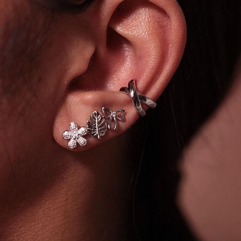 BRINCO FLOR COM DETALHES
