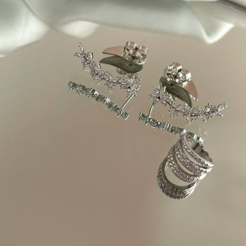 BRINCO EAR CUFF FLORZINHA