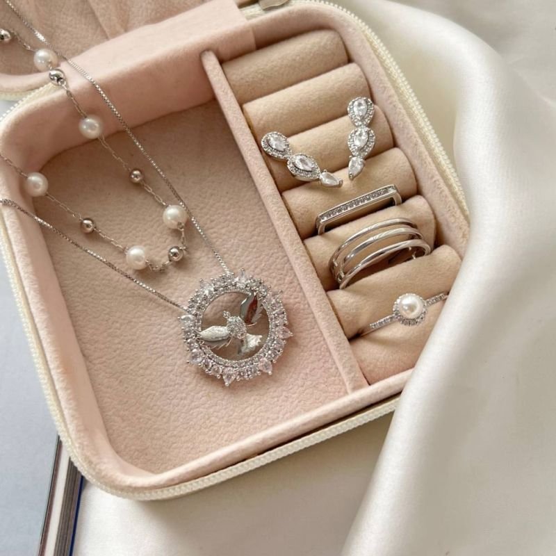 BRINCO EAR CUFF GOTAS