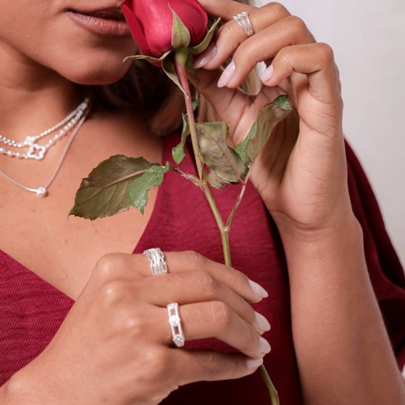 ANEL 3 CORAÇÕES PRATA