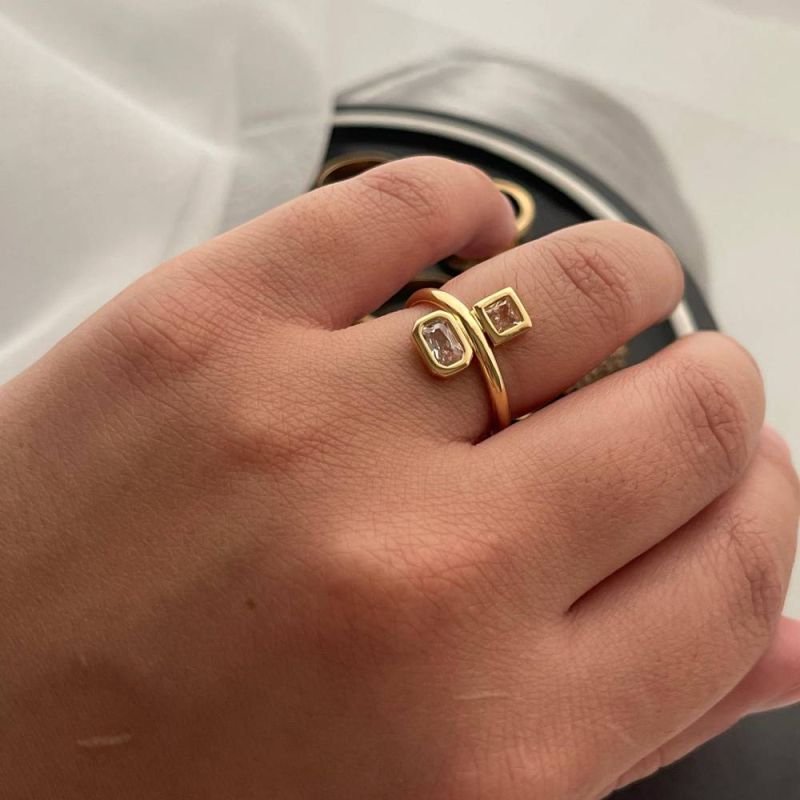 ANEL AJUSTÁVEL C/ ZIRCÔNIAS - OURO 18K - 15 - 2