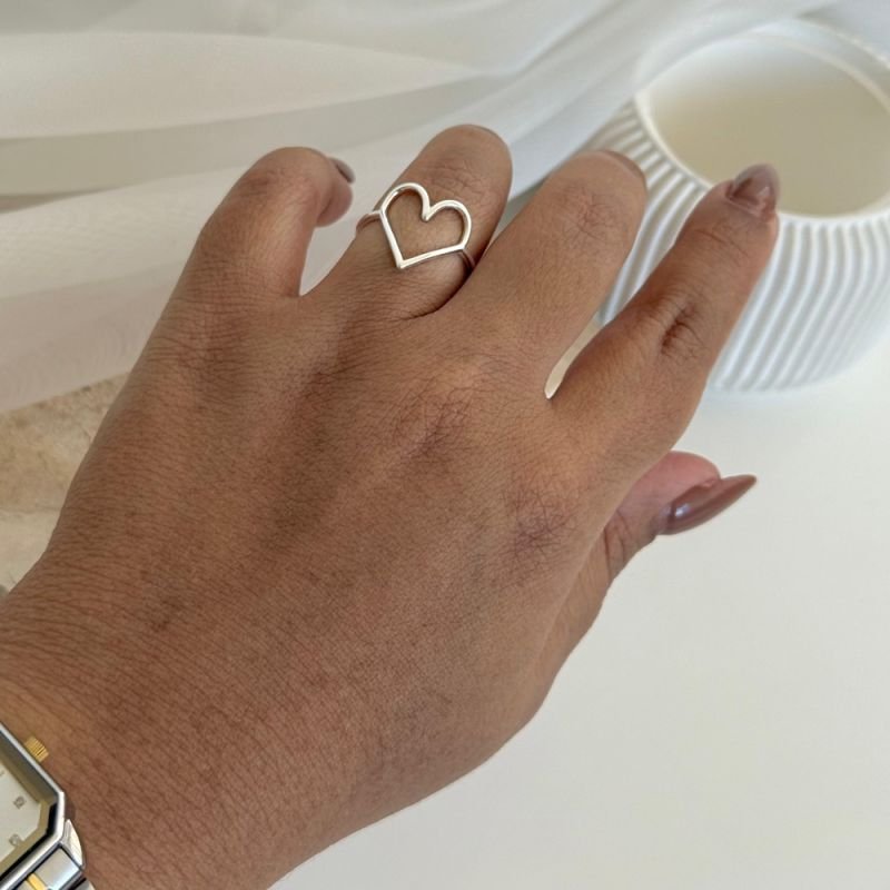 ANEL CORAÇÃO VAZADO PRATA