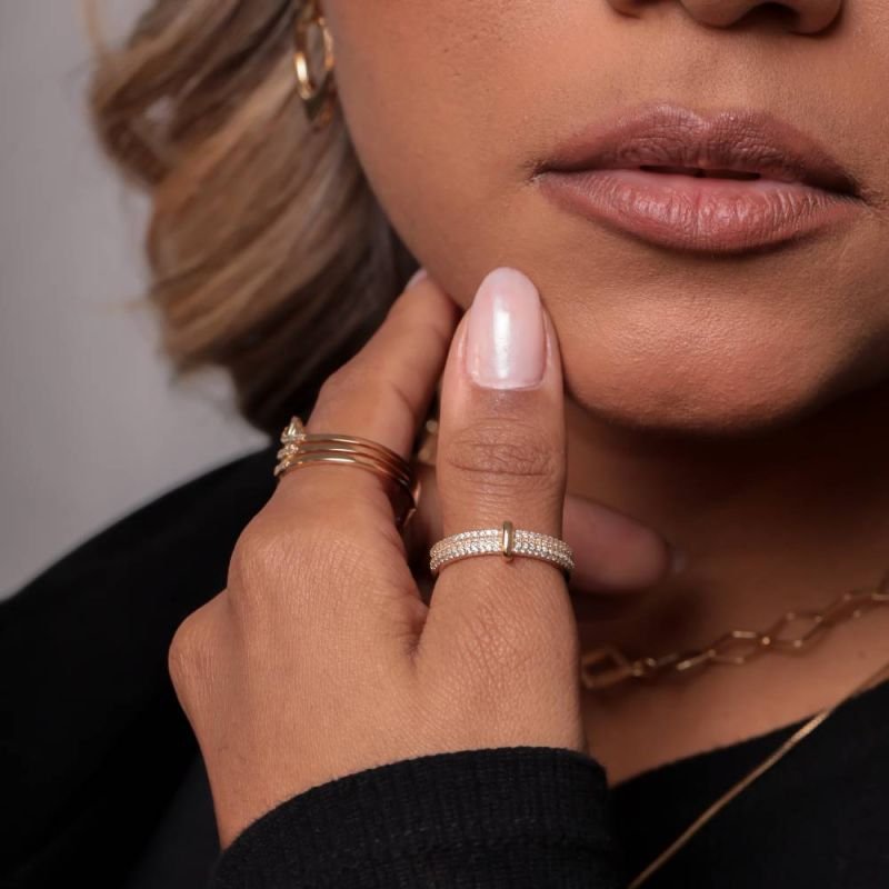 ANEL CRAVEJADO ZIRCÔNIAS