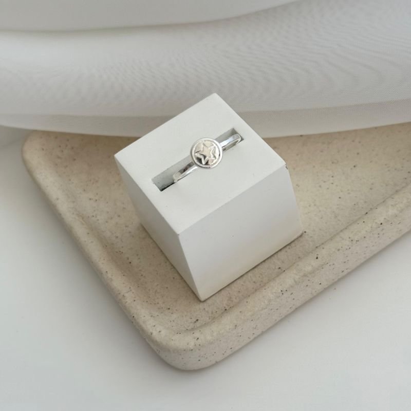 ANEL ESTRELA LISA PRATA