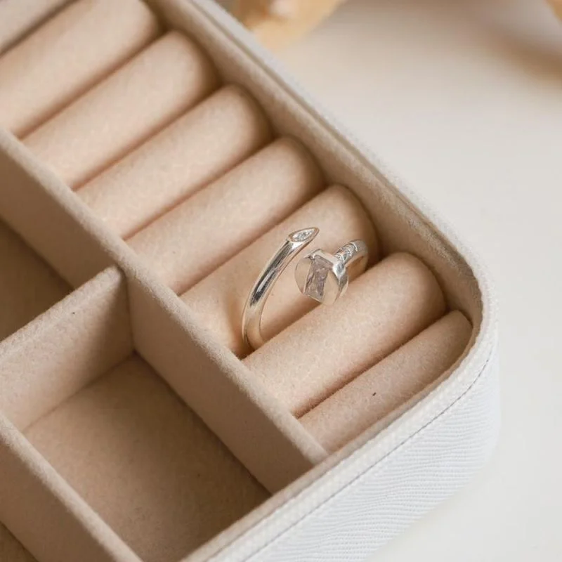 ANEL PREGO LUX PRATA