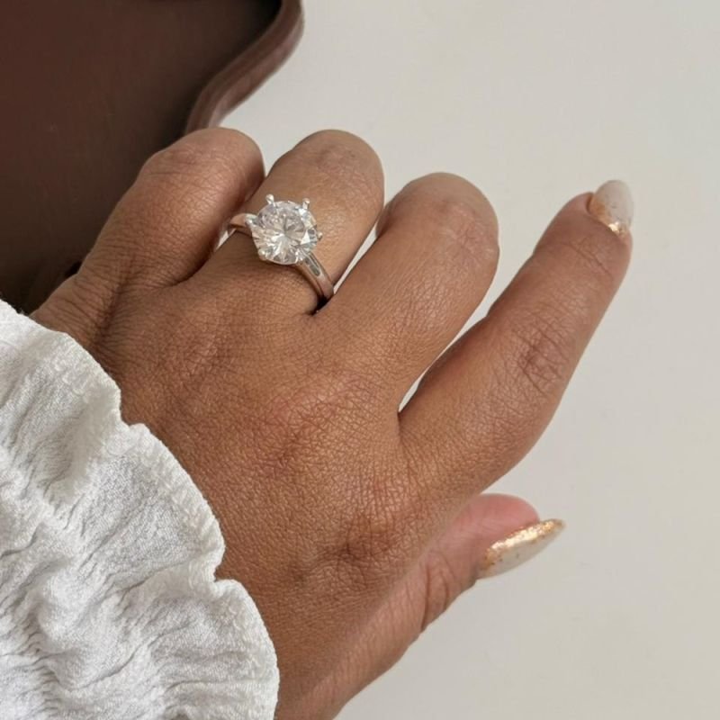 ANEL SOLITÁRIO VIRGÍNIA G PRATA