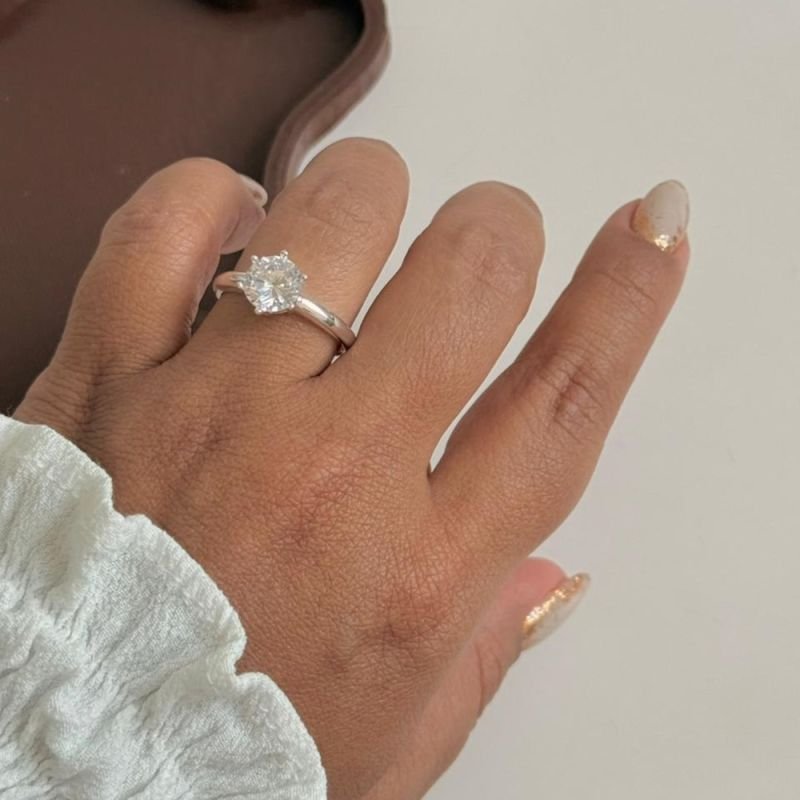 ANEL SOLITÁRIO VIRGÍNIA M PRATA