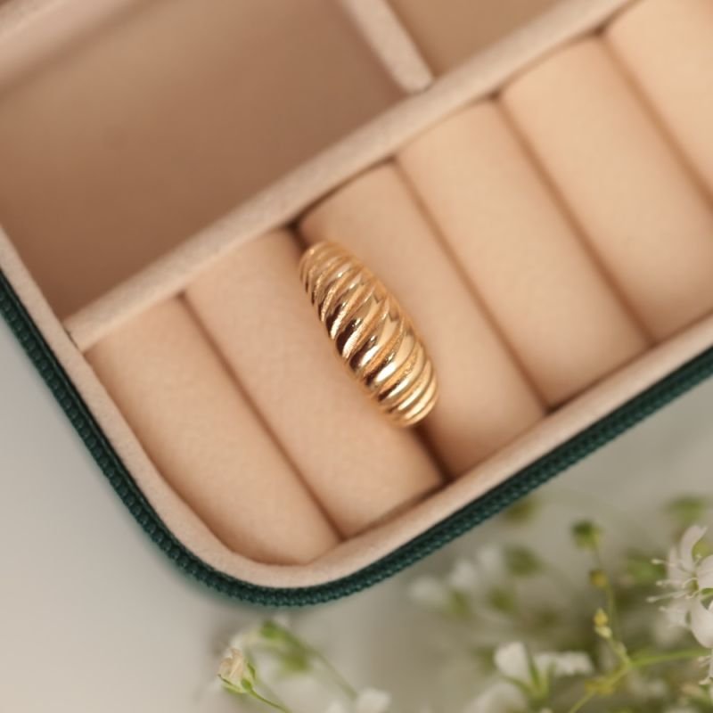 ANEL TEXTURA COM LISTRAS