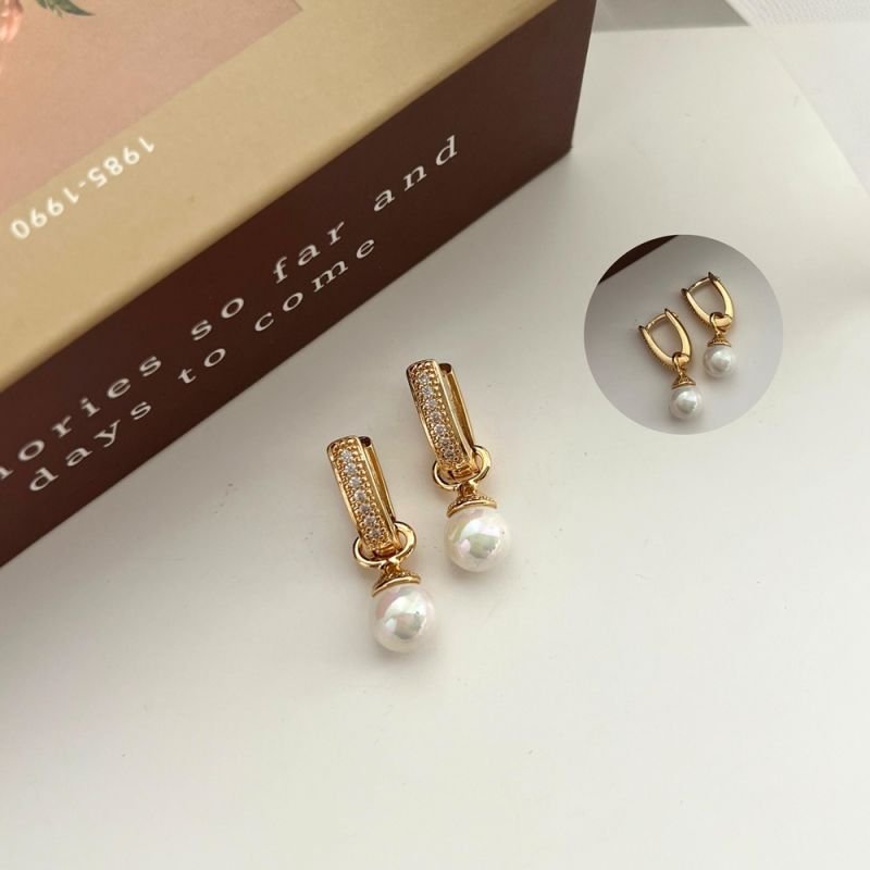 ARGOLA OVAL COM PÉROLA