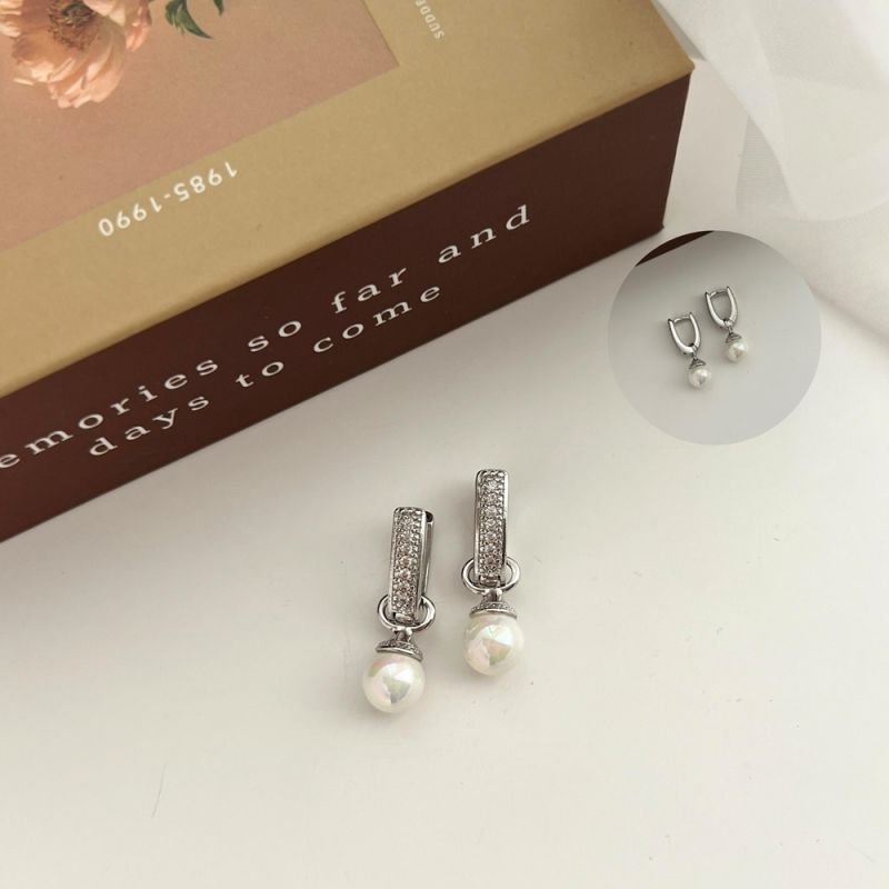 ARGOLA OVAL COM PÉROLA