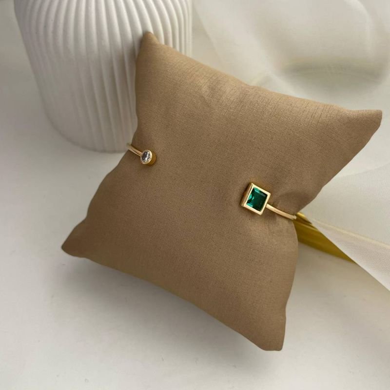 BRACELETE COM PONTO DE LUZ