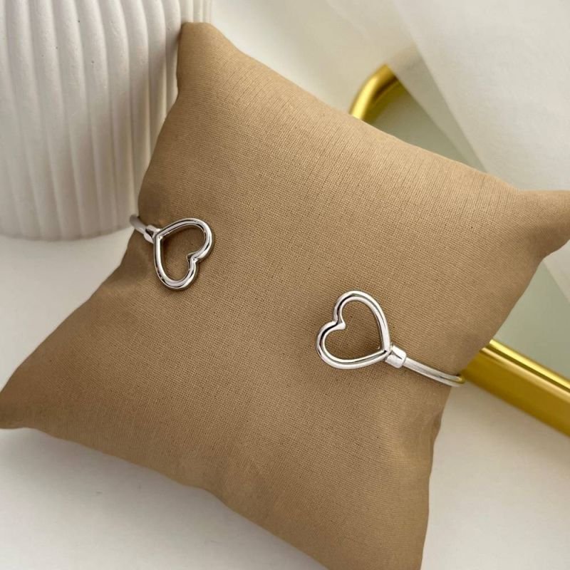 BRACELETE DOIS CORAÇÕES