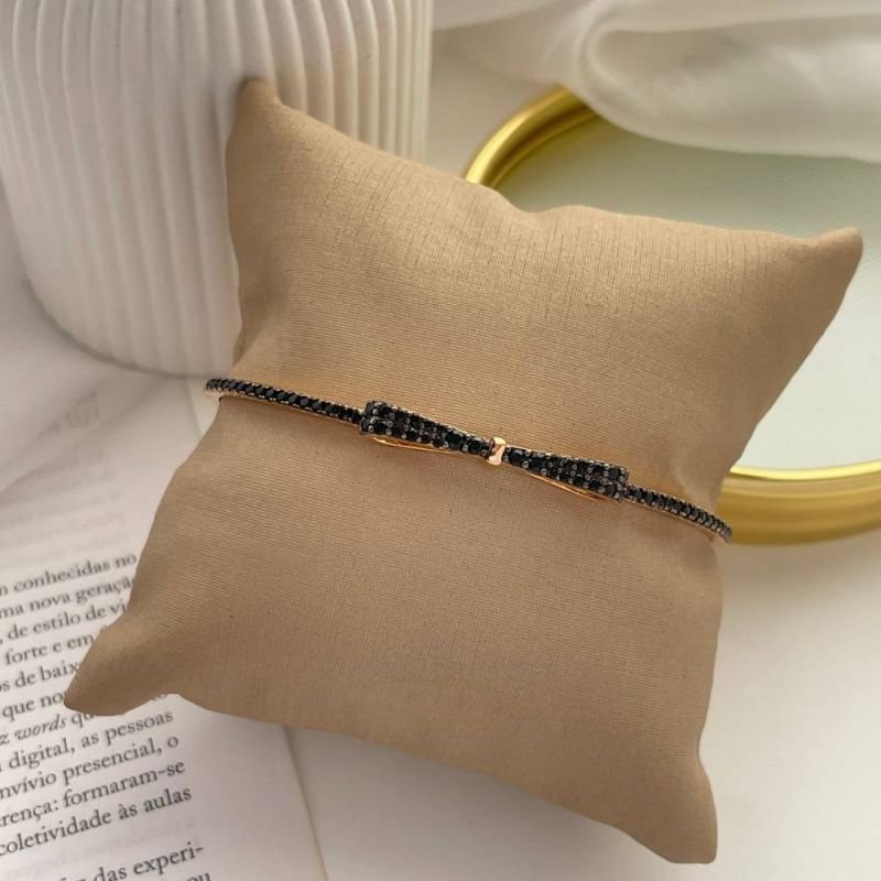 BRACELETE LAÇO CRAVEJADO