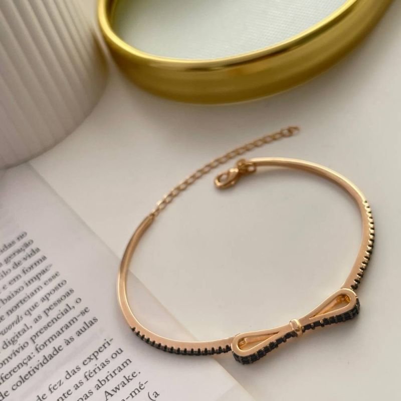 BRACELETE LAÇO CRAVEJADO