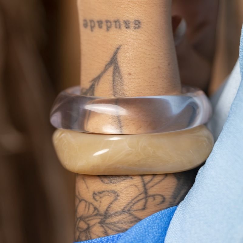 BRACELETE NUDE RESINA