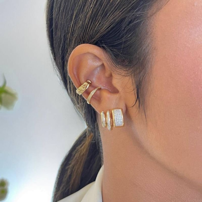 BRINCO ARGOLA GROSSA 4 FILEIRAS CRAVEJADAS