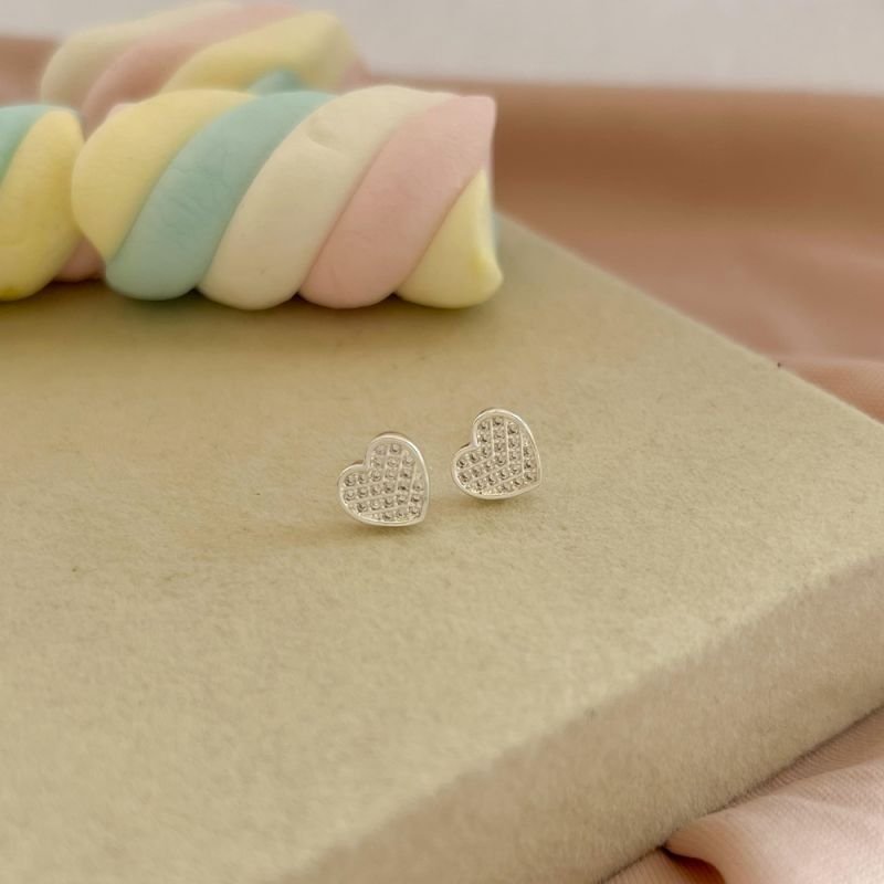 BRINCO CORAÇÃO CRAVEJADO PRATA