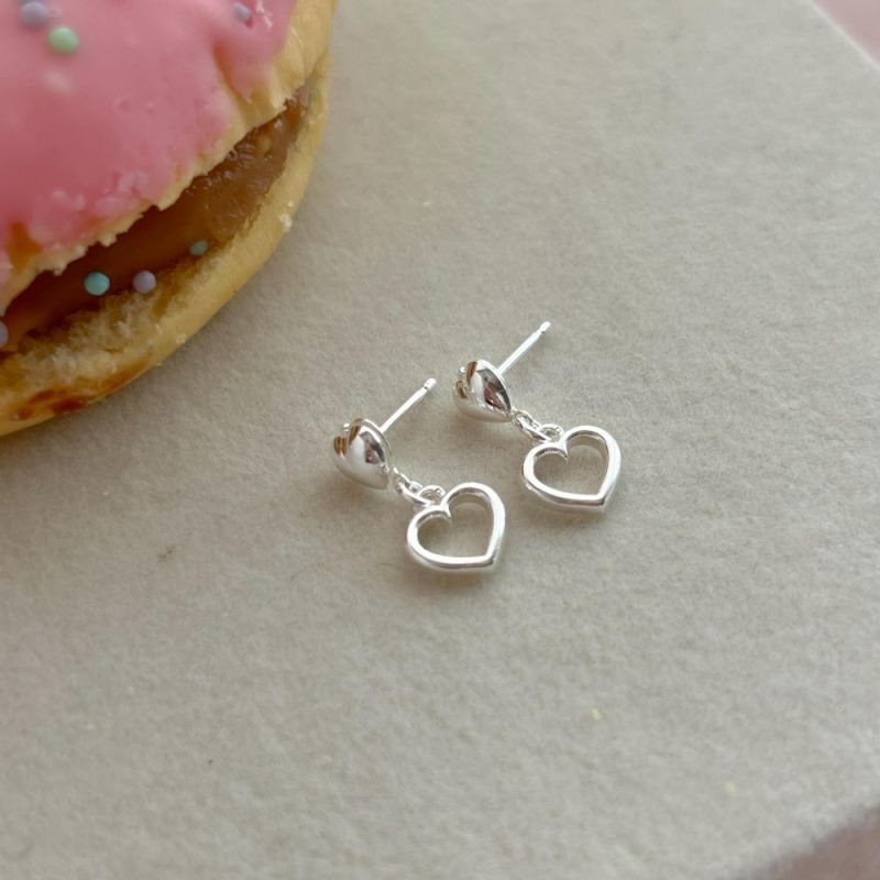BRINCO CORAÇÃO PENDURADO PRATA