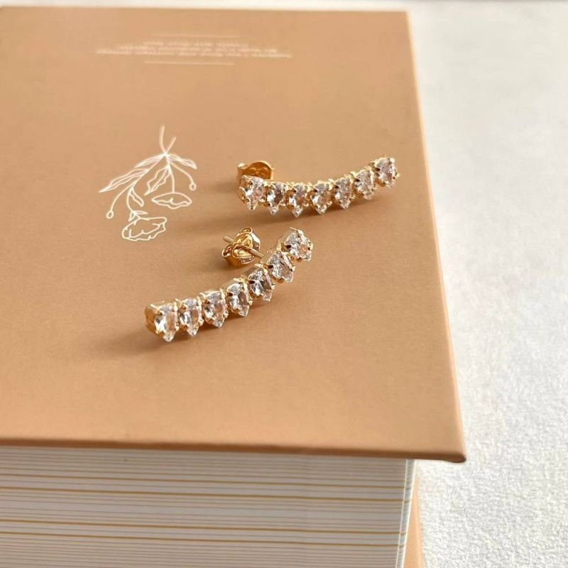BRINCO EAR CUFF ZIRCÔNIAS