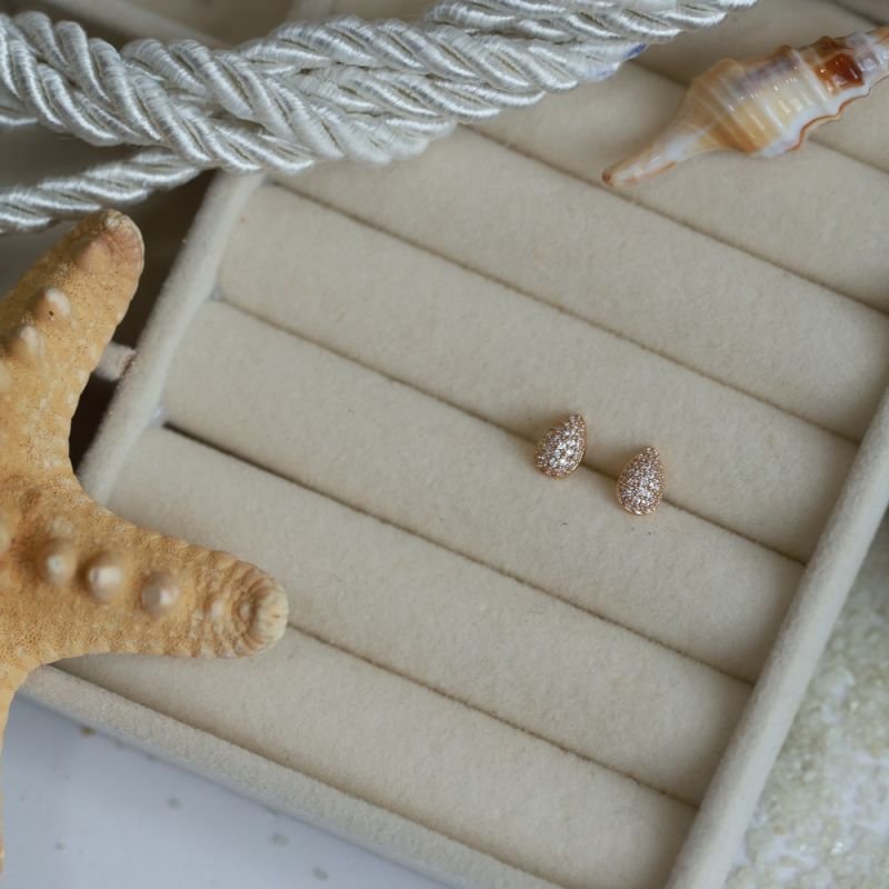 BRINCO GOTA CRAVEJADA M