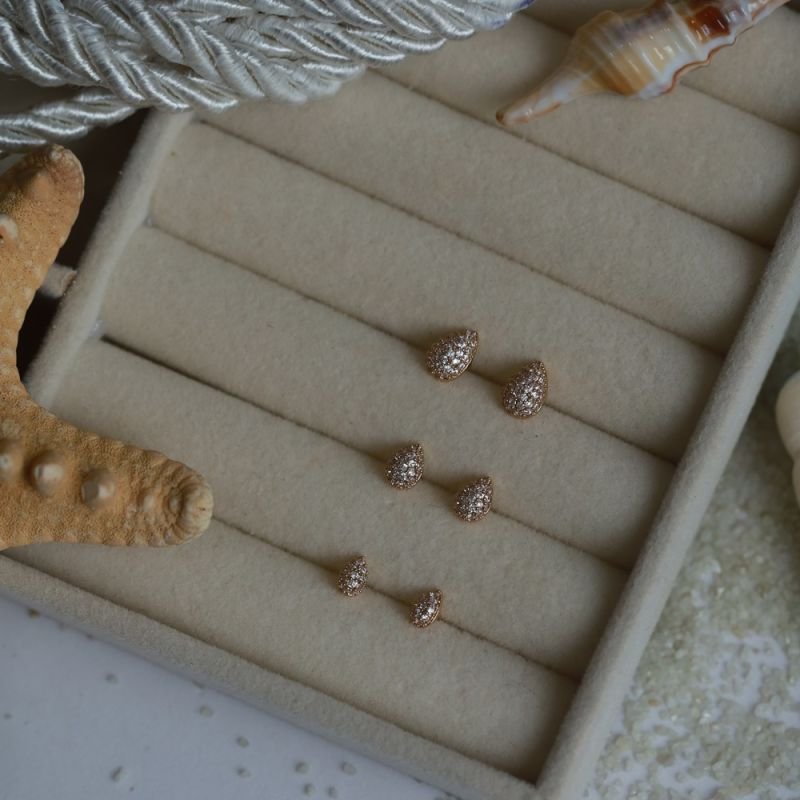 BRINCO GOTA CRAVEJADA P