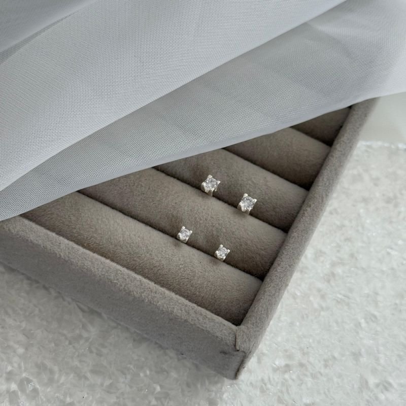 BRINCO LUZ QUADRADO P PRATA