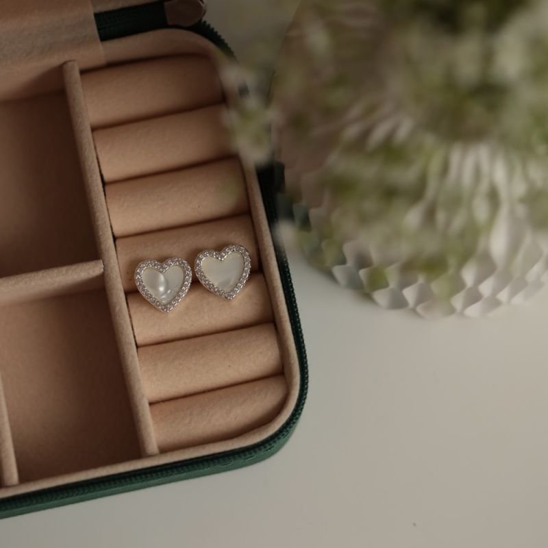 BRINCO MADREPÉROLA PRATA