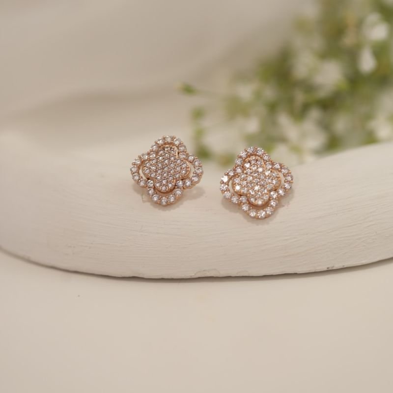 BRINCO TREVO CRAVEJADO