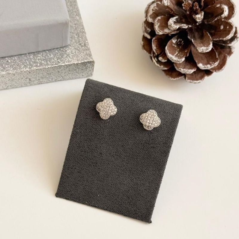 BRINCO TREVO CRAVEJADO