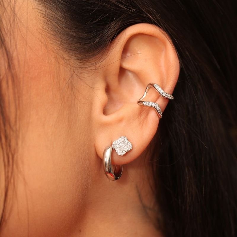 BRINCO TREVO CRAVEJADO