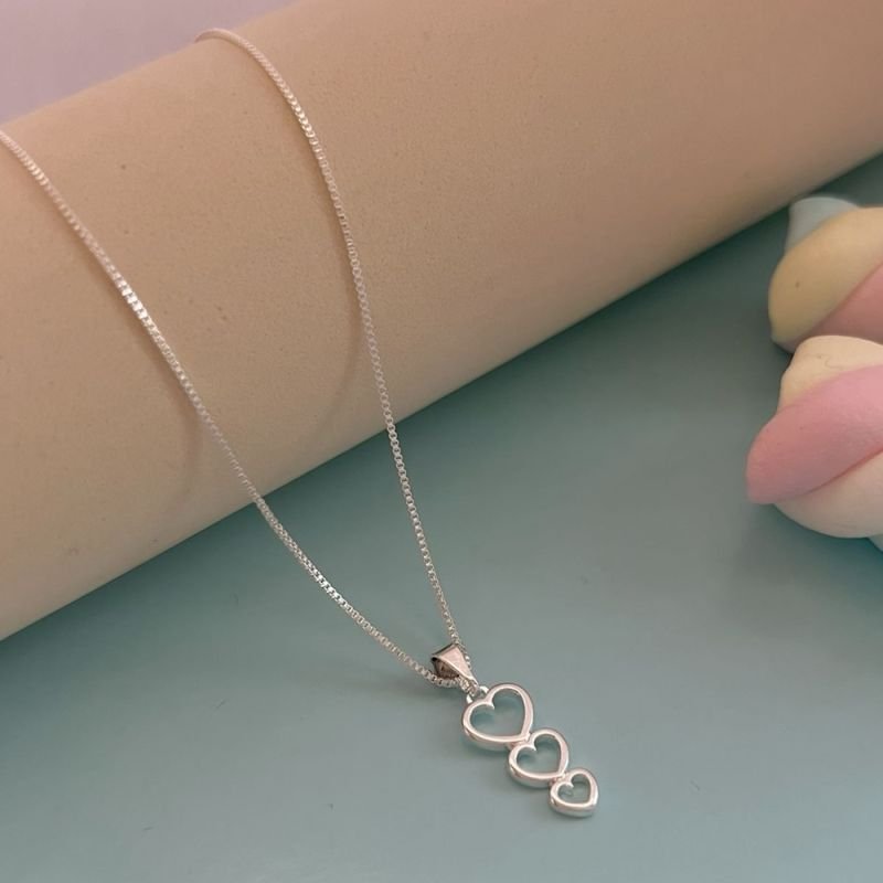 COLAR 3 CORAÇÕES PRATA