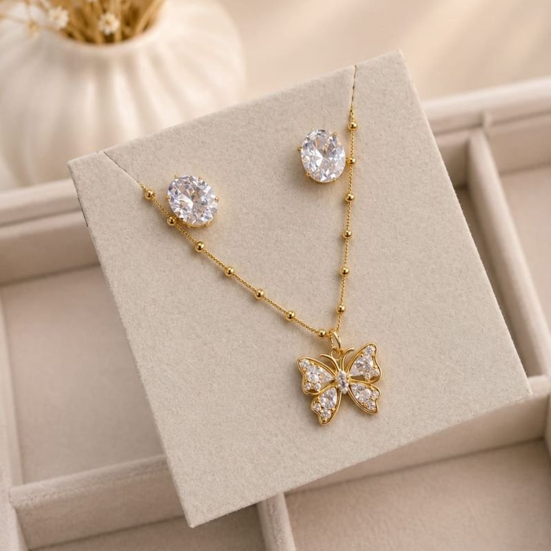COLAR BORBOLETA CRISTAL