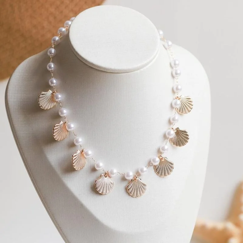 COLAR CHOCKER PÉROLAS/CONCHAS