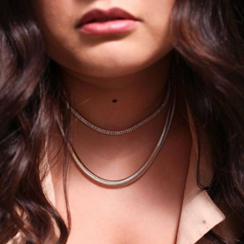 COLAR CHOKER BAGUETE