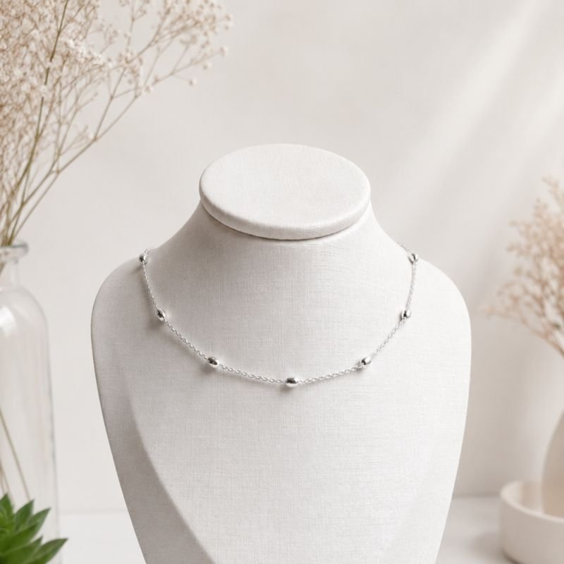 COLAR CHOKER BOLINHAS OVAIS PRATA