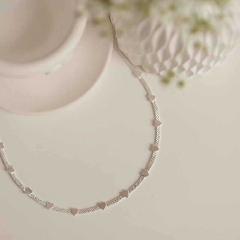 COLAR CHOKER CORAÇÃO PRATA