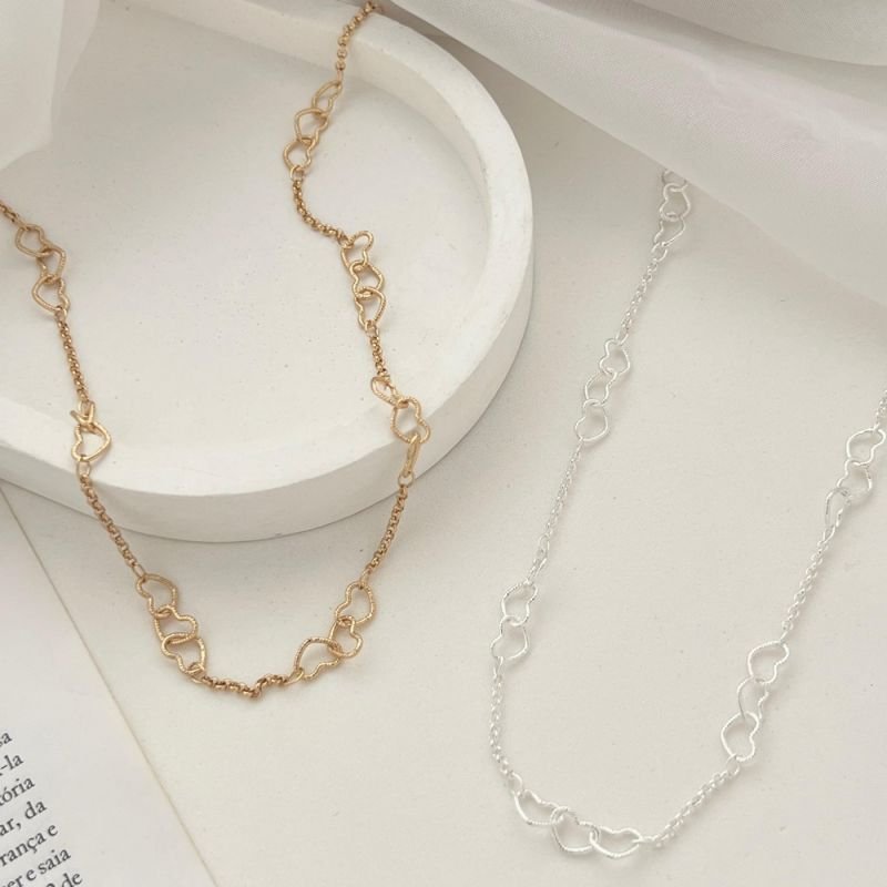 COLAR CHOKER CORAÇÕES PRATA