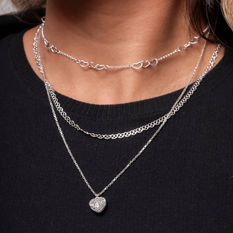 COLAR CHOKER CORAÇÕES PRATA