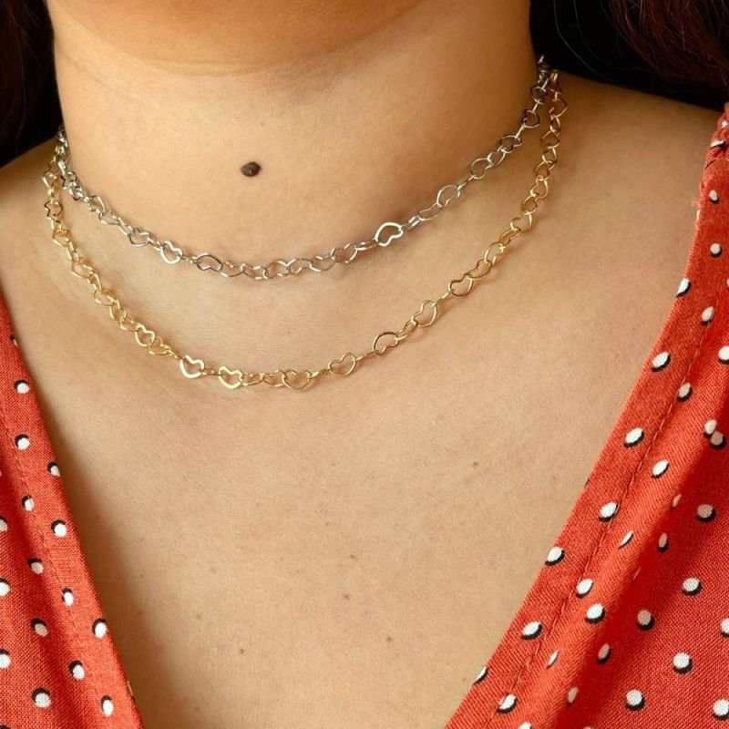COLAR CHOKER CORAÇÕES VAZADOS
