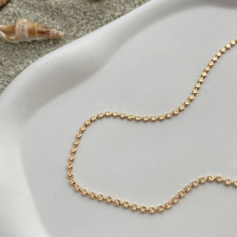 COLAR CHOKER BOLINHA CHAPADA