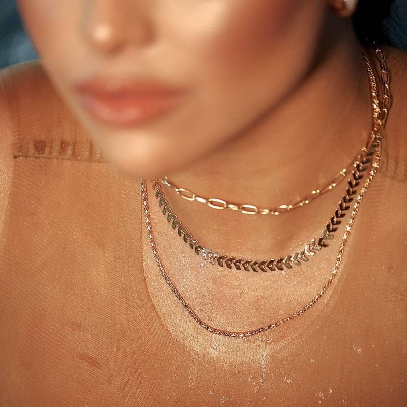 COLAR CHOKER FOLHAS