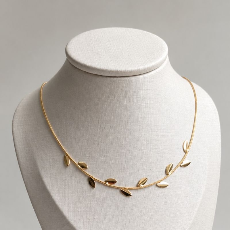COLAR CHOKER FOLHINHAS