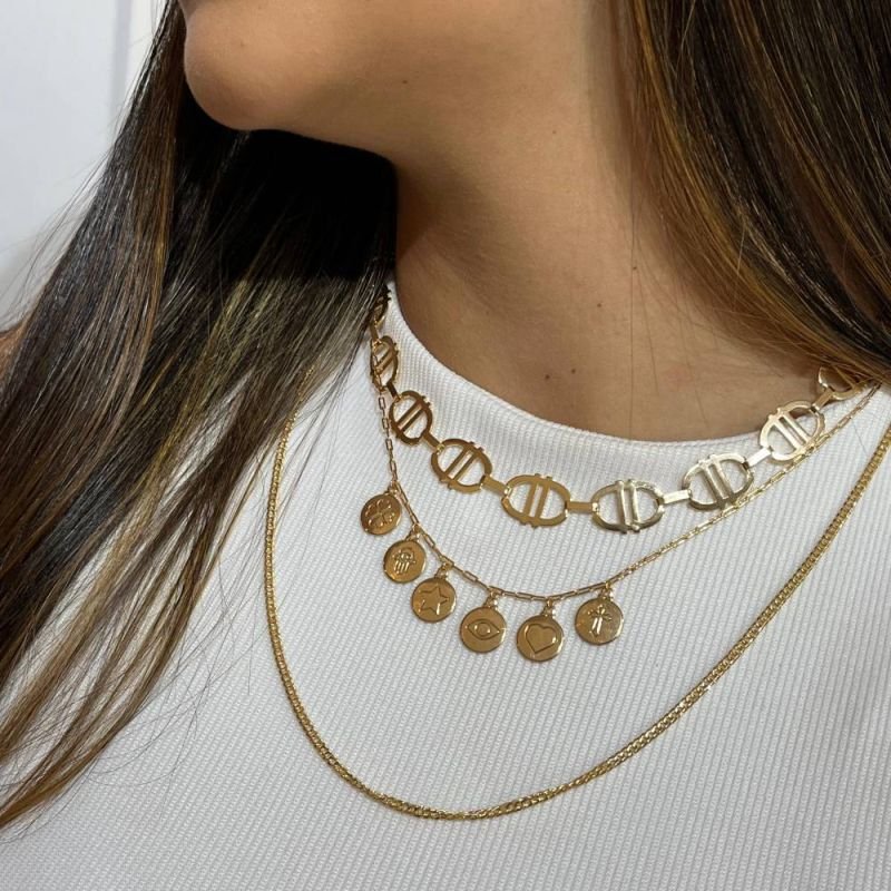 COLAR CHOKER MEDALHAS