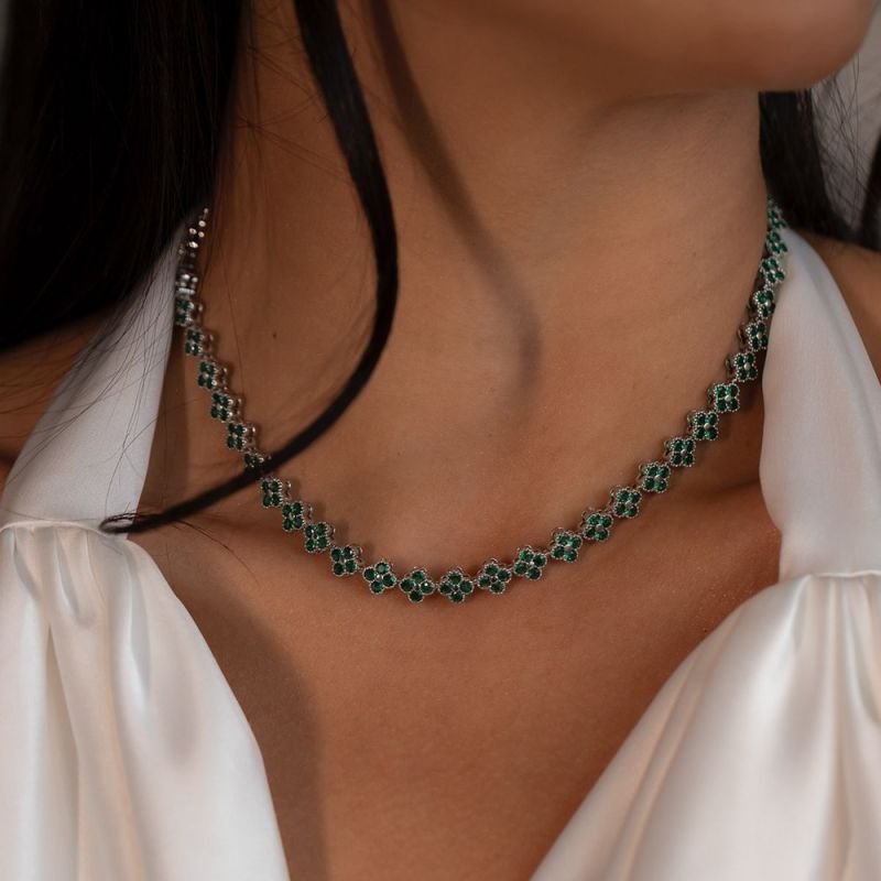 COLAR CHOKER TREVINHOS