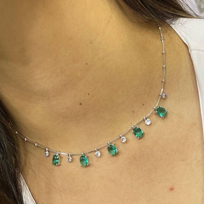COLAR COM PEDRAS E ZIRCÔNIAS