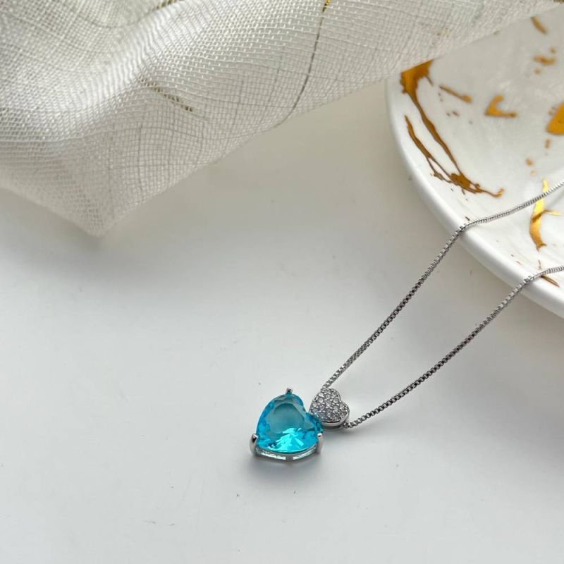 COLAR CORAÇÃO CRAVEJADO