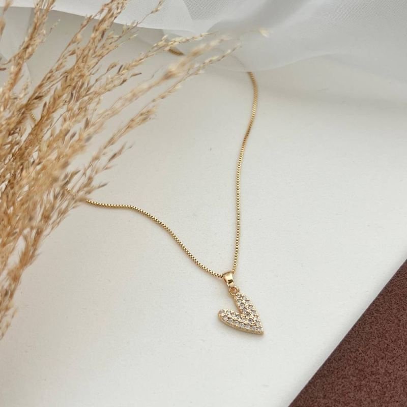 COLAR CORAÇÃO CRAVEJADO