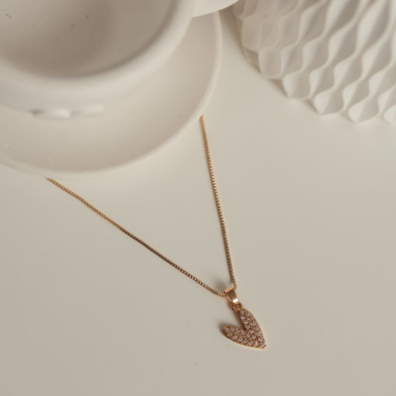 COLAR CORAÇÃO CRAVEJADO